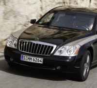 P Diddy Belikan Limusin Mewah Rp 3,5 Miliar untuk Buah Hati