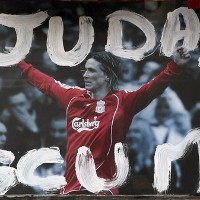 Torres Pergi, Salah Liverpool Sendiri