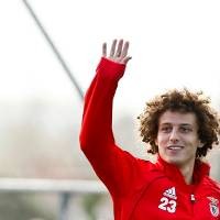 Luiz Senang Tidak Harus Hadapi Torres