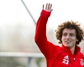 Luiz Senang Tidak Harus Hadapi Torres