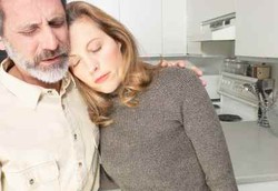 Kenapa Berpelukan Bikin Orang Merasa Lebih Baik?