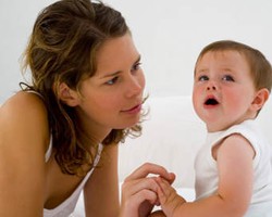 Tips Atasi Tangis Bayi Saat Berpisah dari Ibu