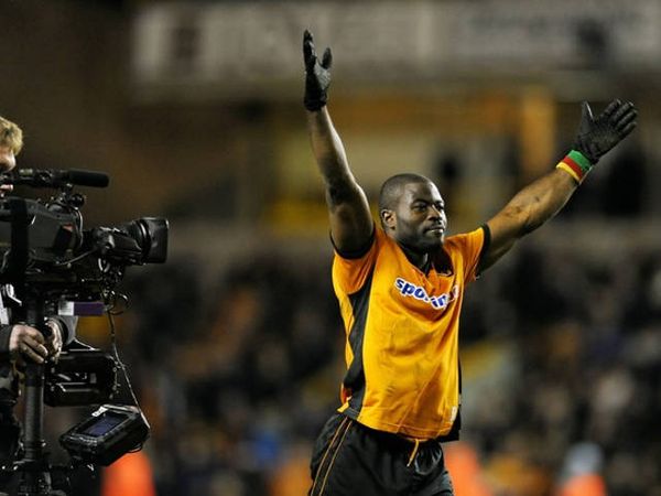 Wolves Nodai Kesucian MU