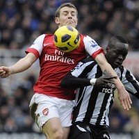 Wilshere Berkicau Soal Wasit 