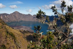 Tracking Rinjani