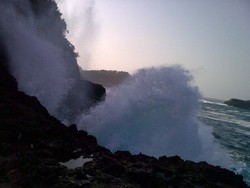 Wisata Ke Danau Kayangan Di Pulau Sempu
