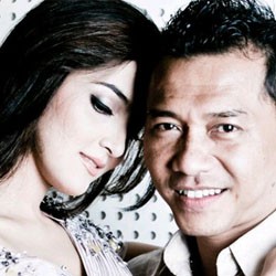 Anang Pamer Foto Mesra Bareng Ashanty di Twitter