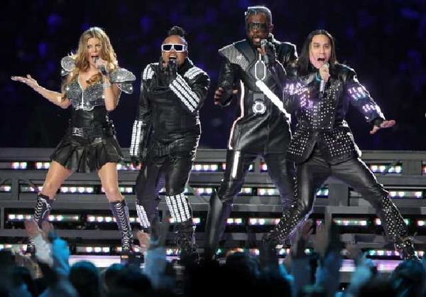 Fergie di Super Bowl