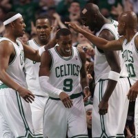 Rondo Bawa Celtics Hantam Magic