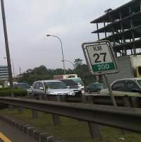 Imbas Truk Terguling di UKI, Tol Lebak Bulus-Kp Rambutan Macet 8 Km