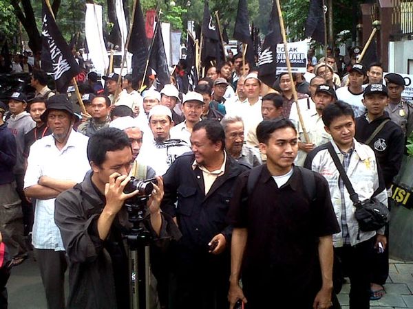 HTI Demo Kedubes Mesir