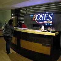 Nuansa Tradisional Bali nan Nyaman di The Roses Spa