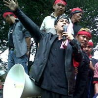 Ngotot Ingin Dialog, Massa Eep Panjat Tembok Kejati Jabar