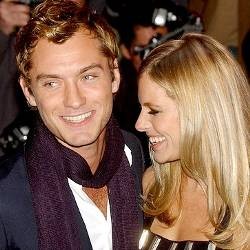 Jude Law Campakkan Sienna Miller