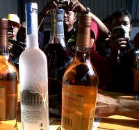 Agus Marto Sidak 2 Kontainer Miras Ilegal Asal Singapura