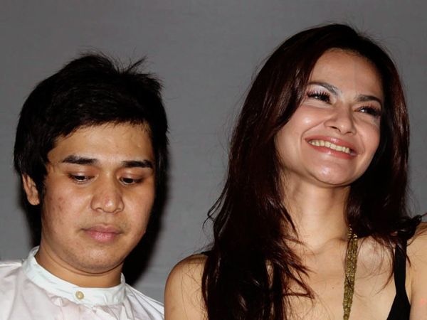 Cut Tari di Pesta Olga