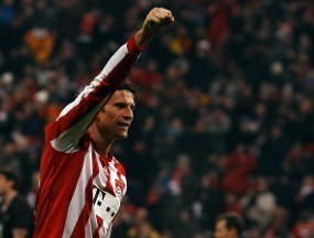 Gomez Sempat Ditawar Chelsea