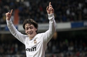 Oezil Raja Assist Madrid