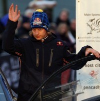 Kimi Bebas Balik ke F1