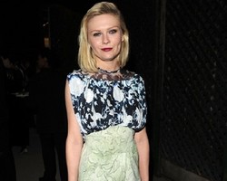 Kirsten Dunst Wajah Baru Parfum Bulgari
