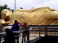 Patung Budha Tidur di Mojokerto