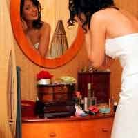 Tips Menata Meja Rias yang Tepat