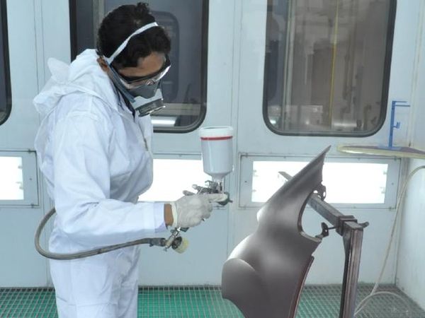 Mengatasi Bahaya Bau Mobil Baru