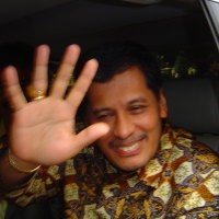 Nurdin Halid Bersumpah Tidak Terima Uang dari Persisam