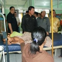 Ratusan Warga Indragiri Hulu Keracunan Makanan