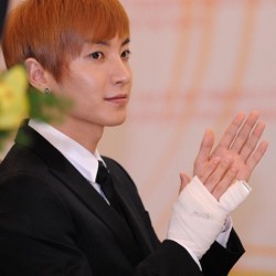 Kelingking Terluka, Leeteuk SuJu Perawatan 6 Minggu