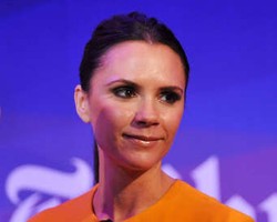 Hamil Anak Keempat Jadi Obat Jerawat Victoria Beckham
