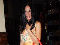 Andien Bergaya Casual