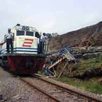 Perjalanan Kereta di Bawah Tanggul Lumpur Lapindo Masih Terganggu