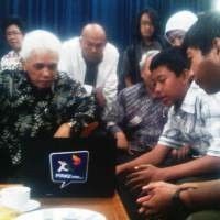Hatta Rajasa Sanggupi Permintaan Bocah Jagoan TI