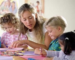 Perlukah Anak Sekolah Sejak Usia Dini?