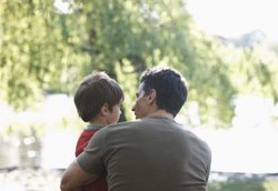 Apa yang Bisa Ayah Bantu, Nak?