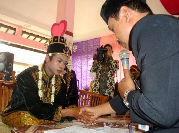 Nikah Massal di Hari Valentine