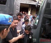 Teka-teki Provokator Berjubah dengan Logat Jakarta