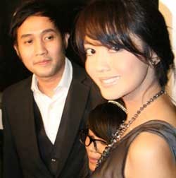 Ririn Dwi Ariyanti Rayakan Valentine di Luar Negeri