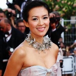 Zhang Ziyi Liburan Bareng Pria Misterius di Tokyo