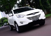 SUV Anggun dan Tangguh