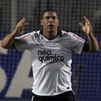 Ronaldo Tutup Karir Sepakbola