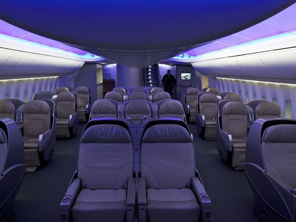 Kemewahan Pesawat Boeing 747-8