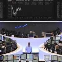 Transaksi di Wall Street Lemah Lesu