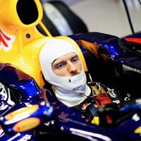 Horner: Webber Bisa Lebih Lama di Red Bull