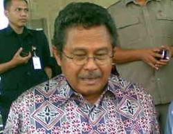 Fahmi Idris Tantang KPK Bentuk Dokter Independen untuk Nunun