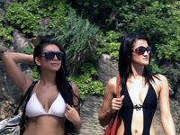 Pesta Bikini di Jenglot Pantai Selatan