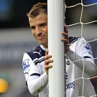 VdV: Liga Inggris Lebih Variatif daripada La Liga