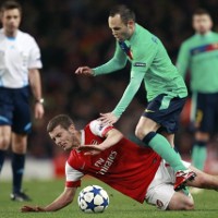 Iniesta Akui Barca Tertekan