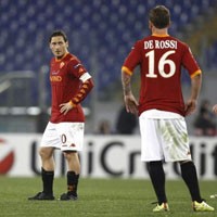 De Rossi Terima Ejekan Suporter Roma